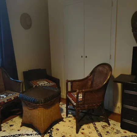 فندق مبيت وإفطار Les Volets Bleus *