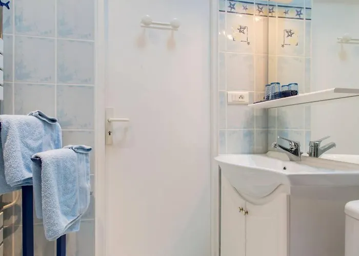 Les Volets Bleus B&B 포르닉