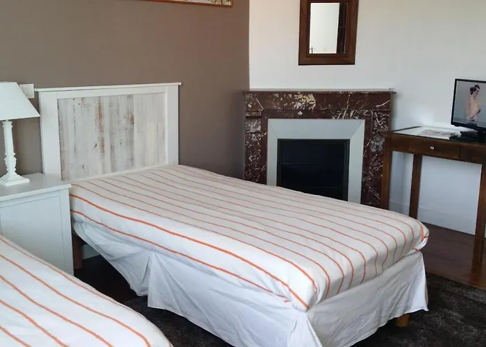 Les Volets Bleus B&B 포르닉