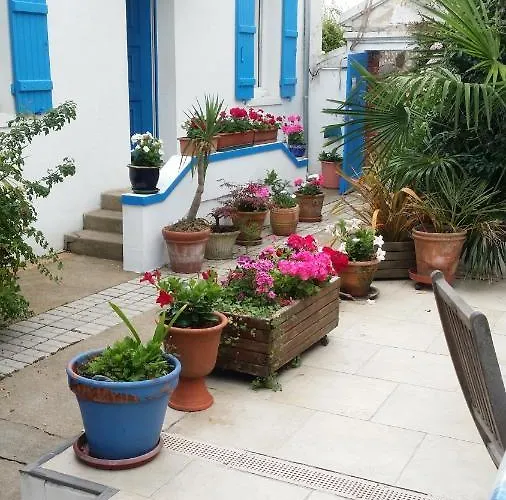 Les Volets Bleus B&B 포르닉