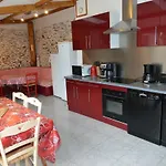 Les Volets Bleus B&B *