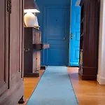 Les Volets Bleus B&B