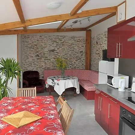 Bed & Breakfast Les Volets Bleus *