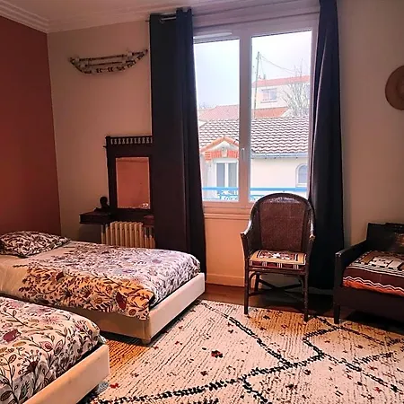 Bed & Breakfast Les Volets Bleus *