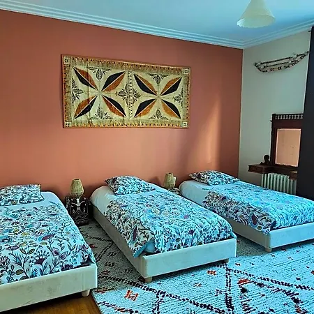 Bed & Breakfast Les Volets Bleus *